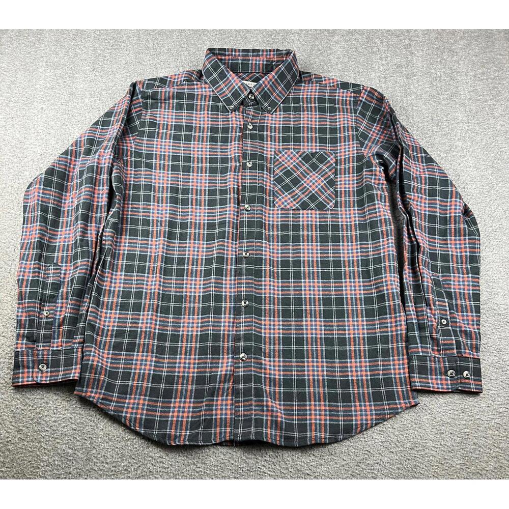 Magellan Outdoors Classic Fit Men's Plaid Button-Up Shirt Medium